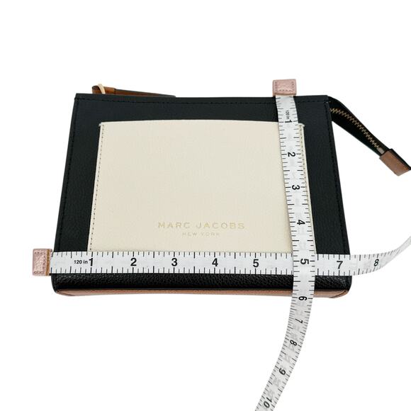 MARC JACOBS Grind Leather Cosmetic Pouch - Picture 10 of 11